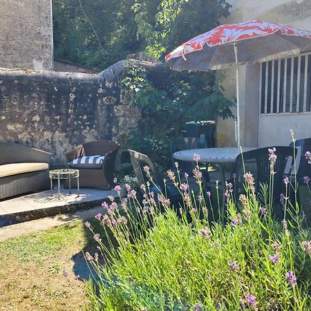 La Maison Aux Iris Pocé-sur-Cisse Exteriér fotografie